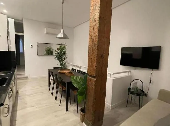 Cool/Soho Style Apt Para 9Pax C/Luciente