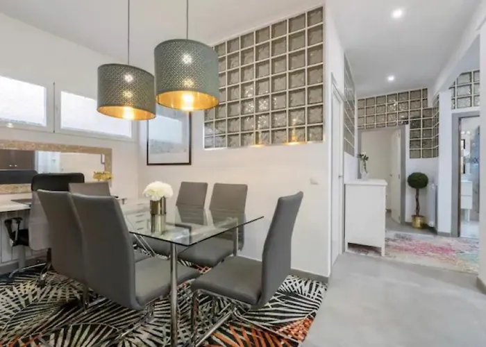 2 Bedrooms 2 Bathrooms Furnished - Plaza Mayor - Spacious & Equipped - Mintystay