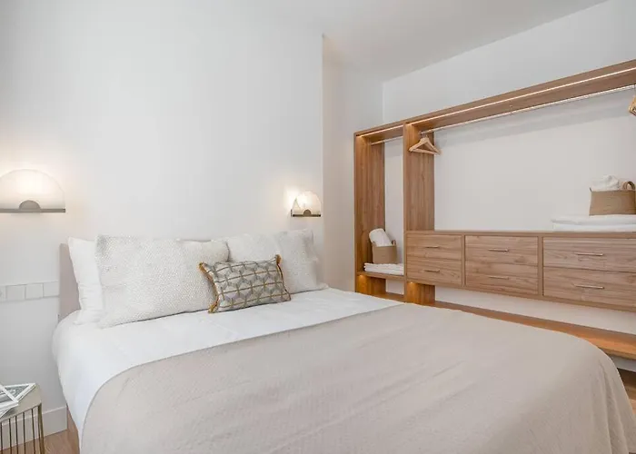 Malasana XI Calle Manuela Malasana 3Br 3Bh