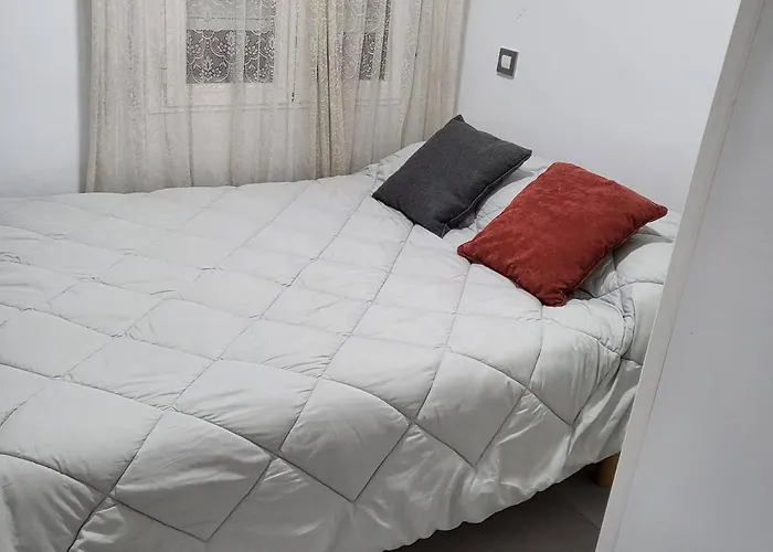 Room In Apartment - Habitacion 01 Lavapies Madrid