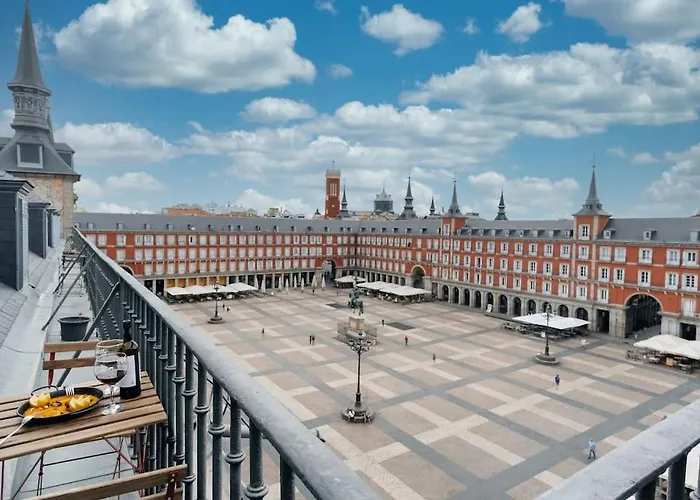 Yoomi Homes Plaza Mayor