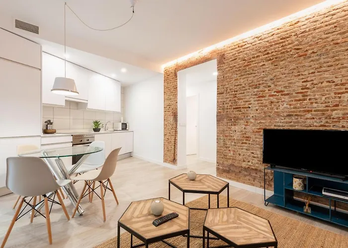 Bright And Modern- 2 Bedrooms 1Bathroom- Mintystay - Bocangel