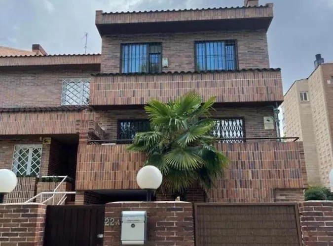 C8 Lujo Barrio Residencial Madrid