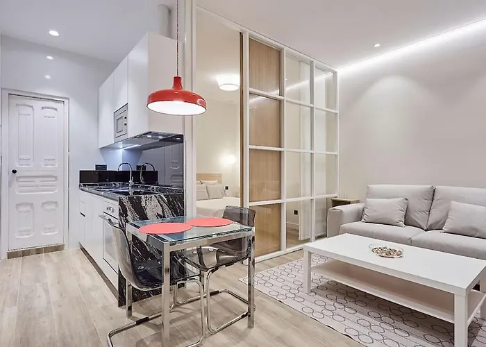 Nice Apartment In Calle Hortaleza 96