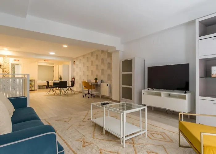 Bright New And Wide- 1Bd 1Bth- Delicias