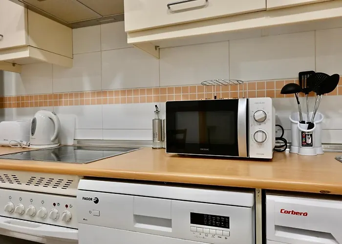 For You Rentals Acogedor Apartamento Temporal De 1 Dormitorio Y Salon, A Pasos De Gran Via Inf3D