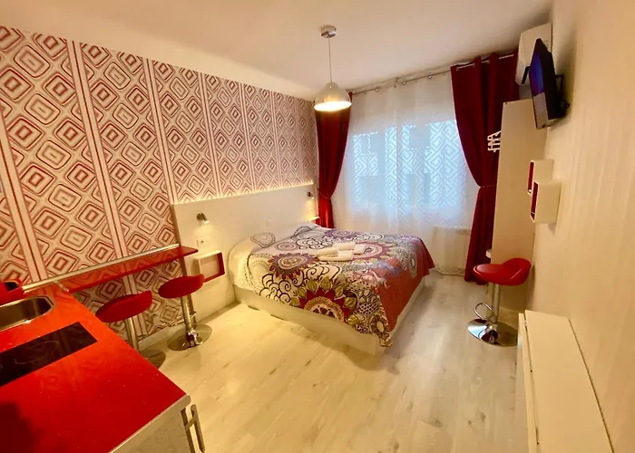 Muchomadrid Apartments