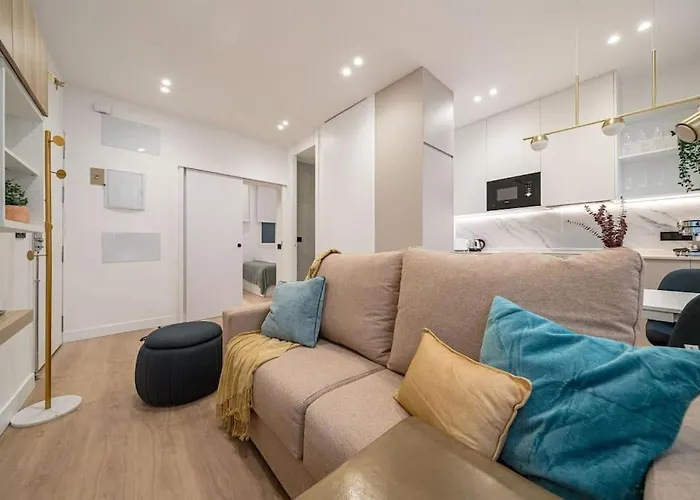 Lalatina I Calle Costanilla San Pedro 1Br 1Bh