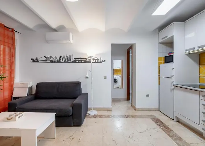 2 Bedroom 1 Bathroom Furnished - Sol - Cozy Vintage - Mintystay