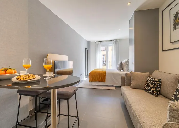 Cozy Loft Near El Rastro With A Touch Of Charm - Latina Toledo III