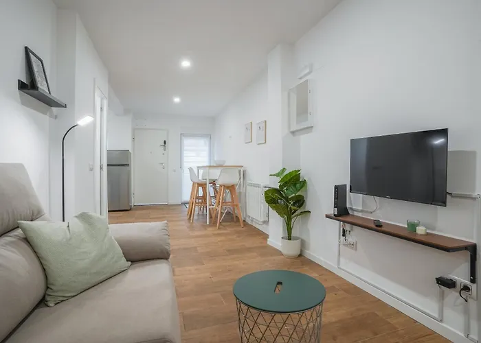 Stylish Triplex-2Bedrooms 2Bathrooms-Ventas
