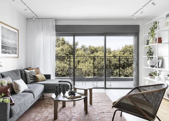 Dobo Homes Bailen Apartment