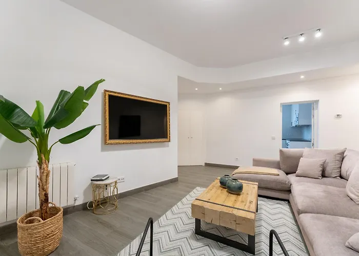 Luxe Apartment In Plaza De Espana