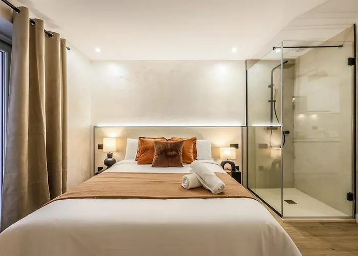 Asequible Apartamento A Pasos De Callao, Mid Term