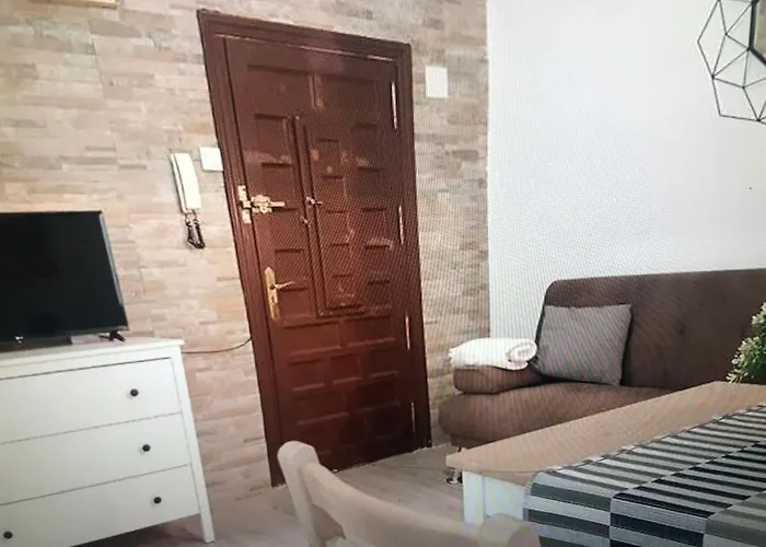 Sebastian Elcano, Apartamento Para 2 Con Terraza, Metro Embajadores