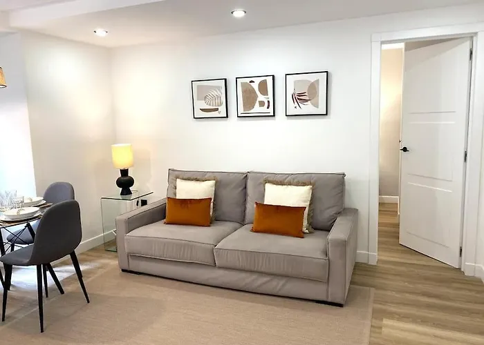 Centric Lovely Private Flat 2Bd, 2Bh + Ac