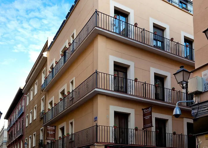 Thc Tirso Molina Hostel