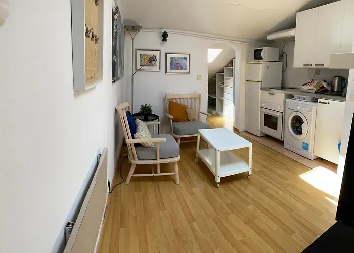 San Bernabe, Apartamento Para 2 En Las Vistillas Junto A Metro Puerta De Toledo