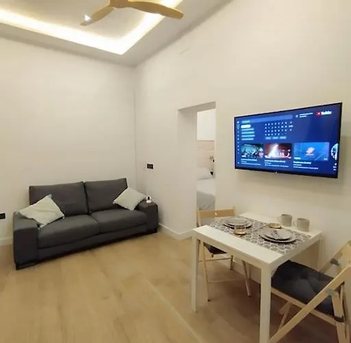 Modern Flat In Lavapies Madrid
