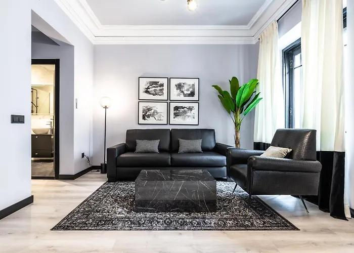 Gran Via Suite, By Presidence Rentals