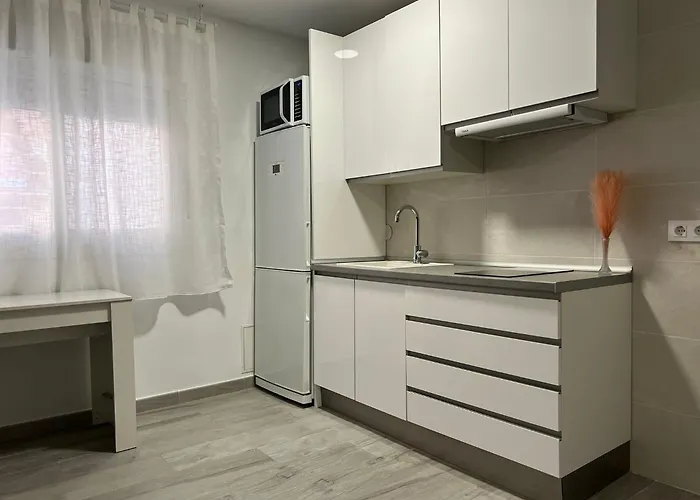 Charming Apartment Up To 4 Persons 3 Min To Metro
