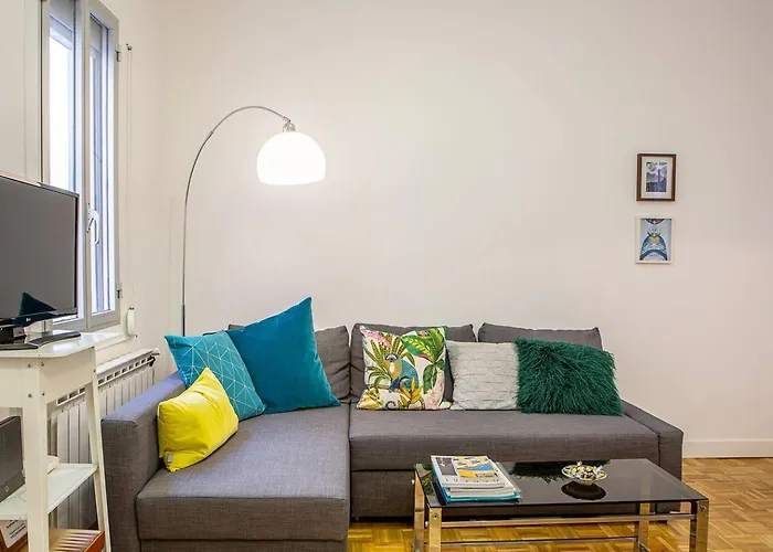 Lovely And Chic 1 Bedroom Apartment Next To Atocha