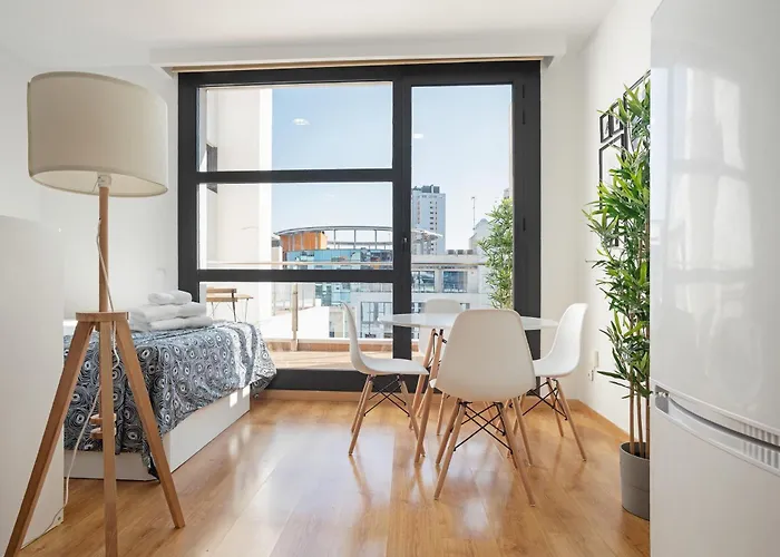 Stunning Studio w/Balcony nr Sanchinarro