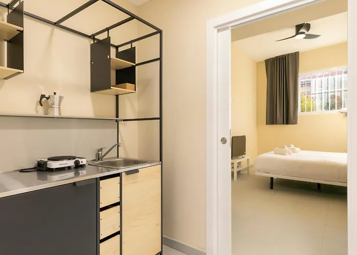 Homeabout Apartamentos Tetuan