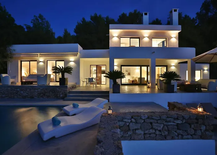 Villa With Outdoor Area