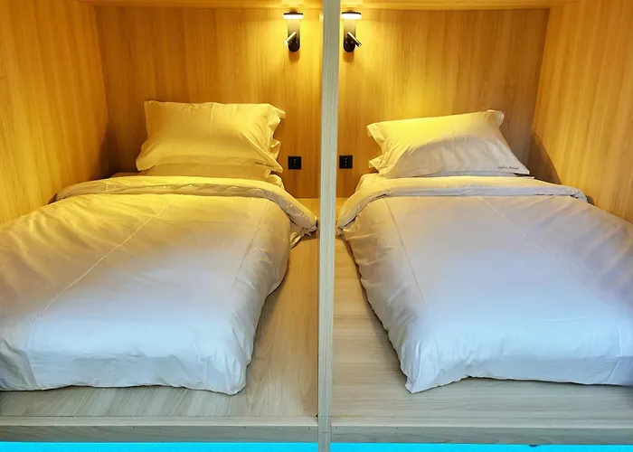 Unplan Hostel