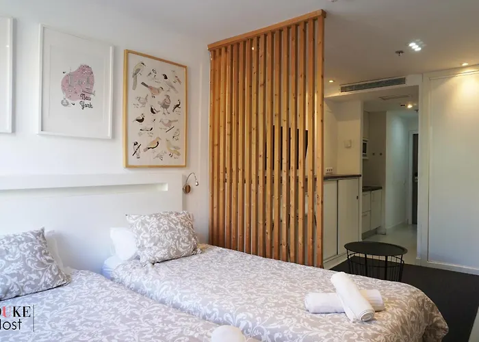 Almagro Apartments