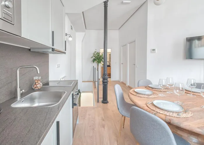 Apartamento De Diseno Nuevo En Zona Centrica 3Hab 2Banos