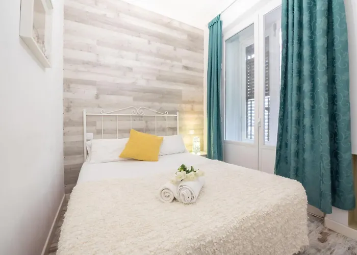 Apartamentos Day Madrid Plaza De Espana Centro Gran Via Sol Malasana