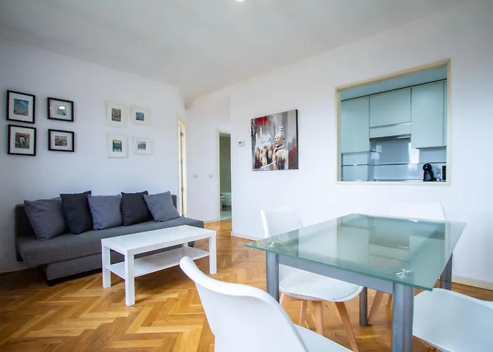 Apartamentos Cinco Rosas