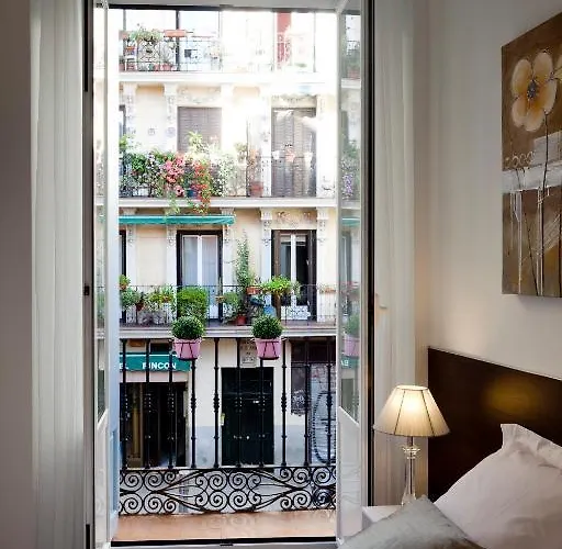 THC Latina Hostel