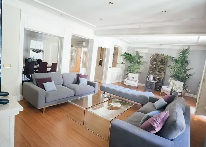 Appartement avec 5 chambre(s) de 300 m² et 4 salle(s) de bains privée(s) à Madrid Centre