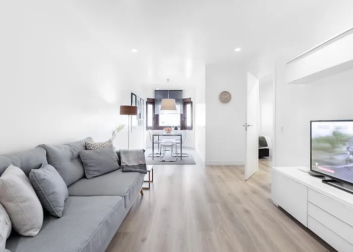 Villanueva Apartments by Flatsweethome