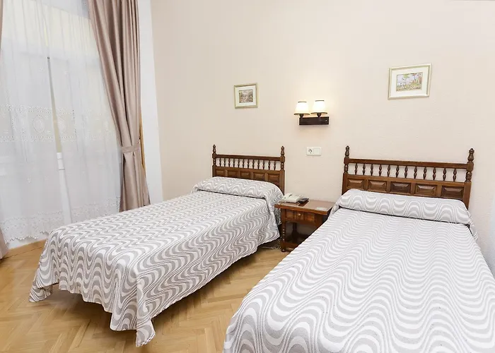 Hostal Biarritz