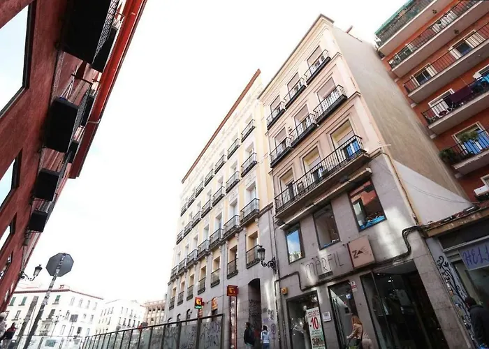 Silver Madrid Apartments