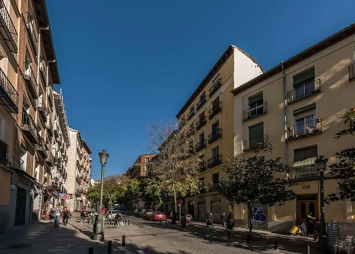 Buhardilla en Calle Amparo-Lavapiés
