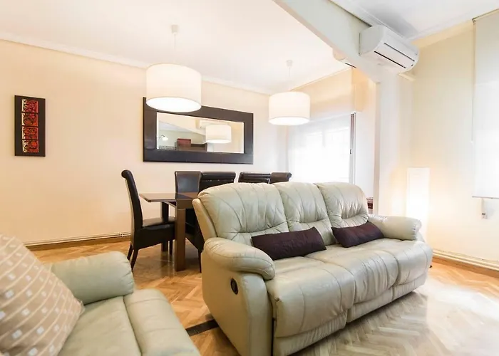 Home & Private Terrace Wifi + Aircon