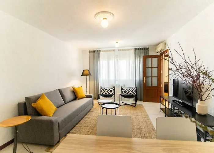 Modern And Bright Apartment Plaza Eliptica -Magin