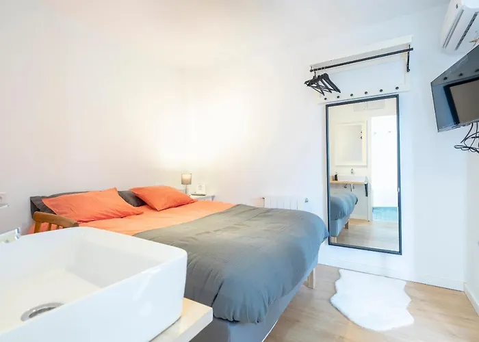 Independent room close to IFEMA y AEROPUERTOB