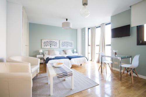 Naitly Cuatro Torres Apartment