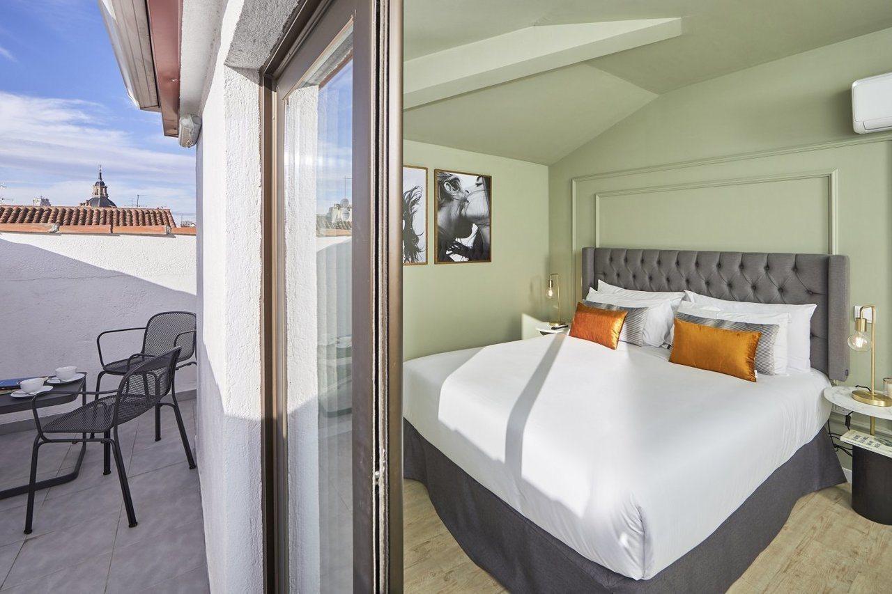 Aparthotel L&h La Latina Selection
