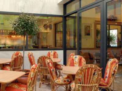 Julia Hotel 2*