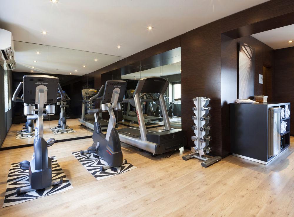 Hotel Ac Carlton By Marriott 4*