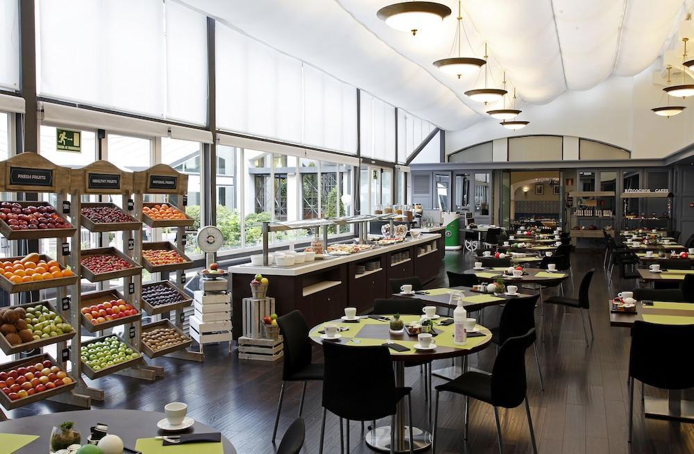 Hotel Pullman Airport & Feria 4*