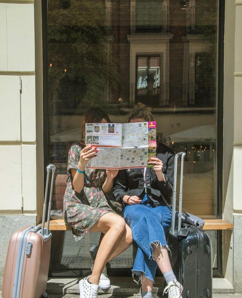 Guest house Sleep'n Atocha - B Corp Certified Madrid