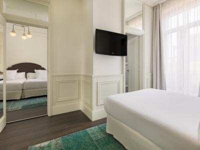 Boutique H10 De La Reina 4*